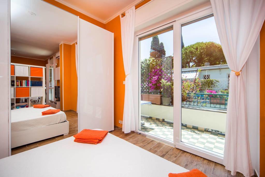 Attic Apartment Rapallo Bilik gambar