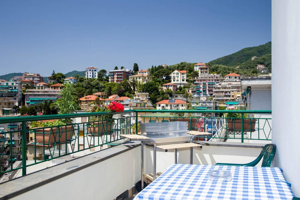 Attic Apartment Rapallo Bilik gambar