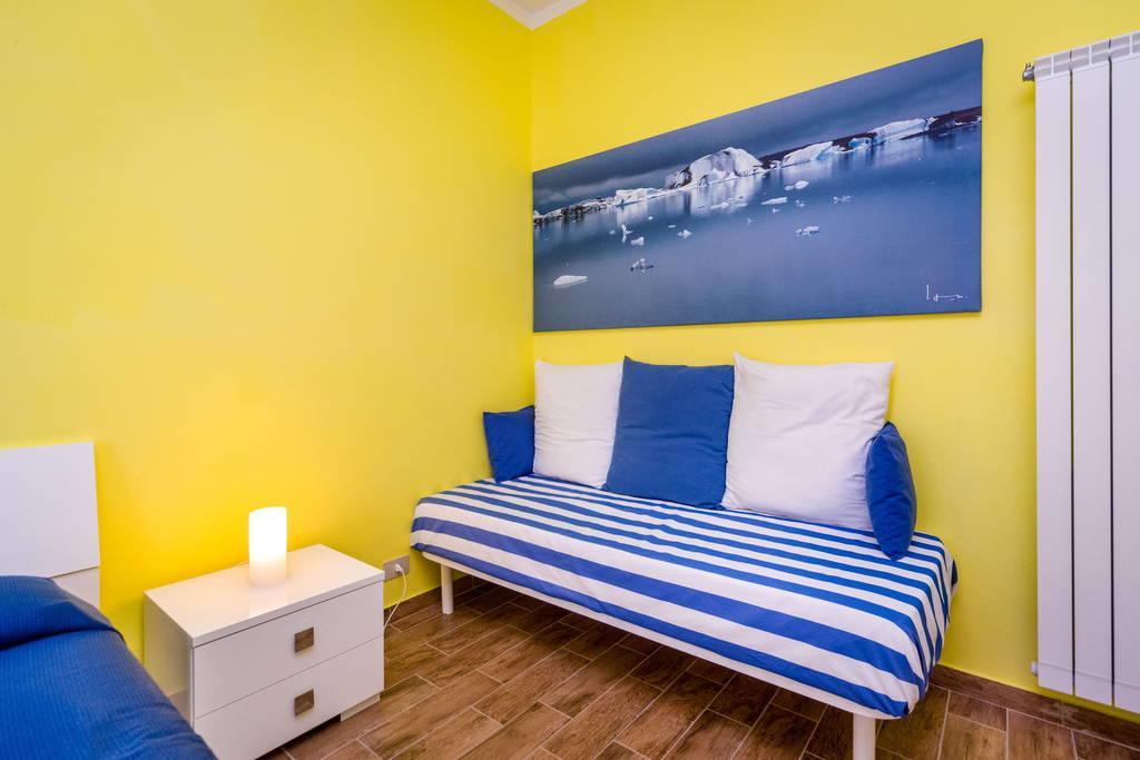 Attic Apartment Rapallo Bilik gambar