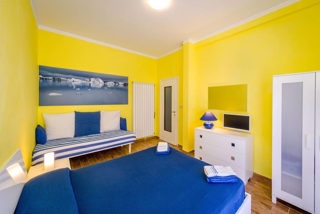 Attic Apartment Rapallo Bilik gambar