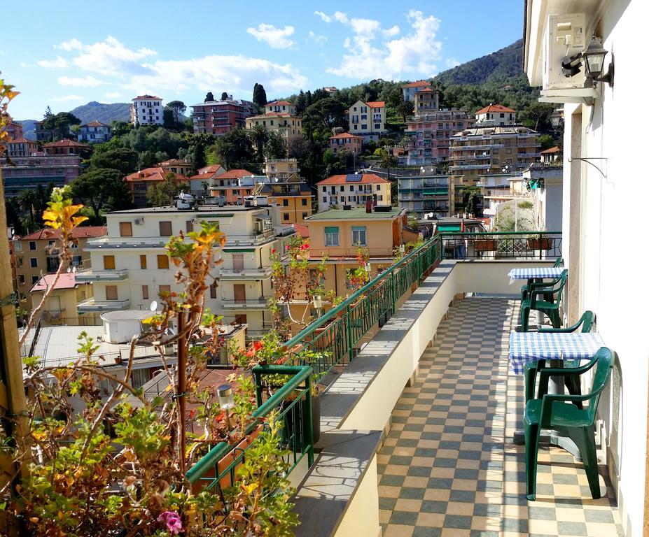 Attic Apartment Rapallo Bilik gambar